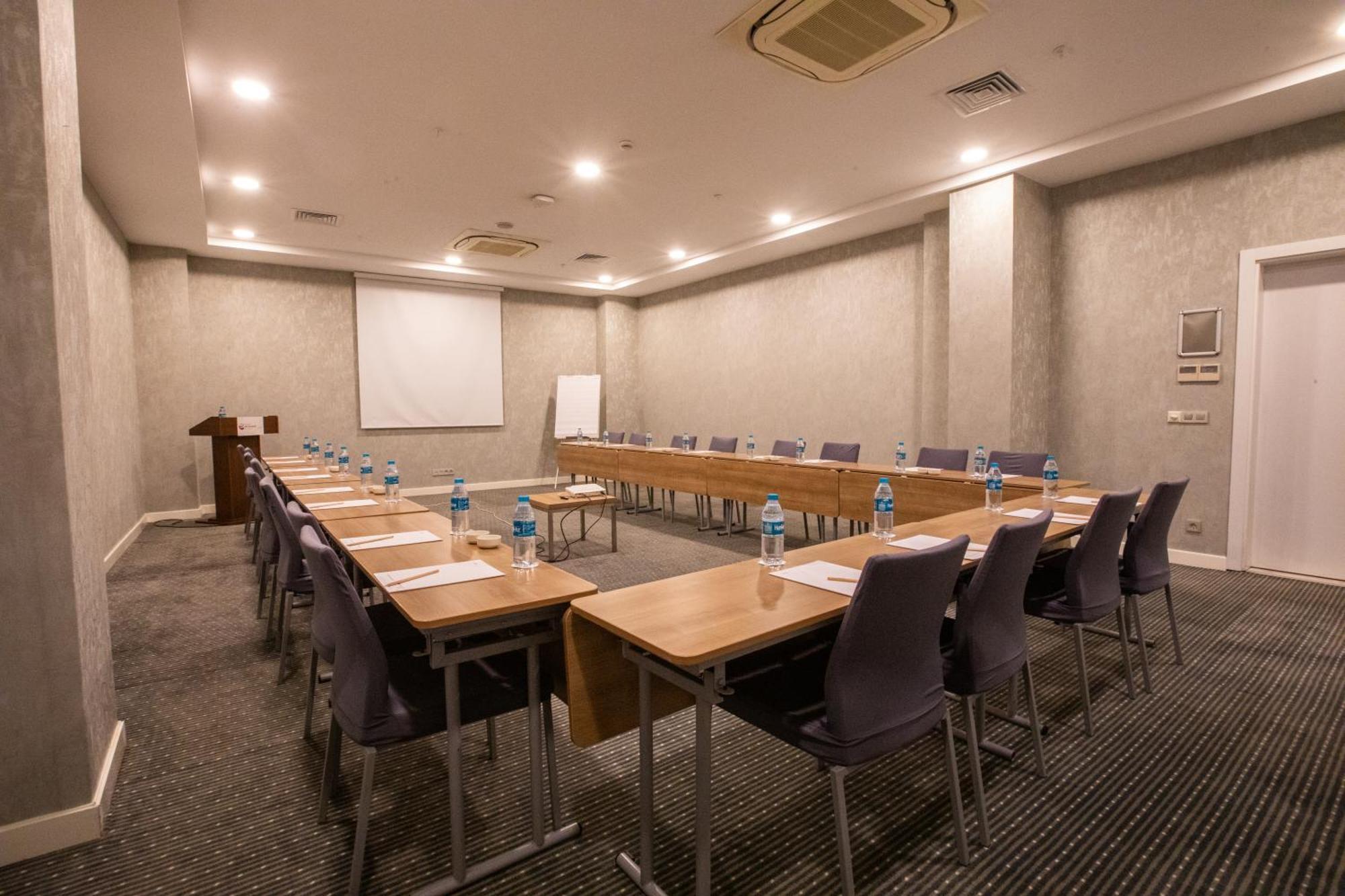 Ramada Encore Istanbul Kartal Eksteriør billede